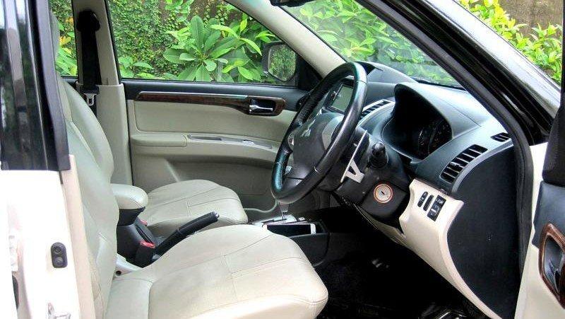 Mitsubishi Pajero Sport 2.5 AT 2015