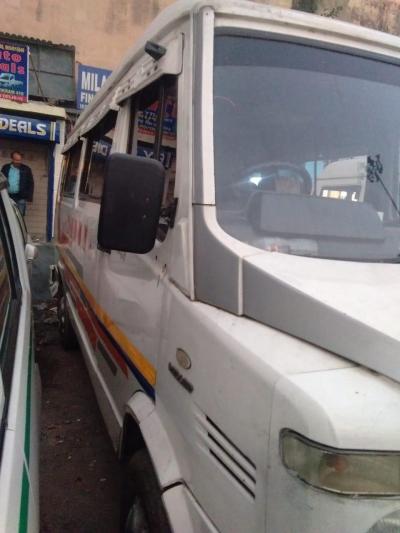 Force Motors Traveller Mini Bus 11 Seater 2011