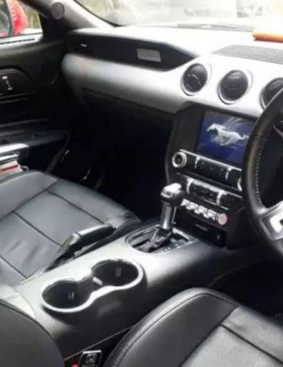 Ford Mustang GT Fastback 5.0L V8 2018