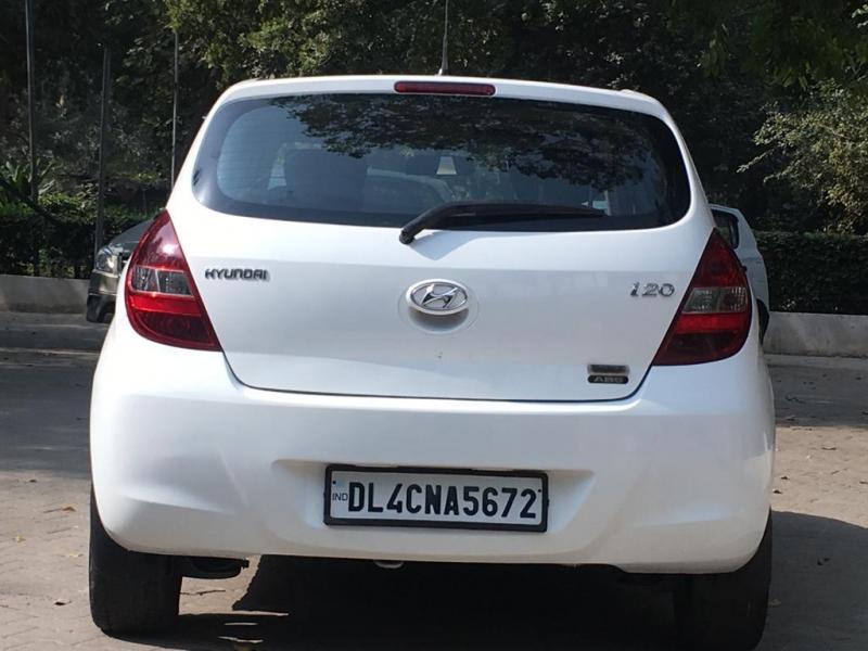 Hyundai i20 Asta 1.2 (O) With Sunroof 2011