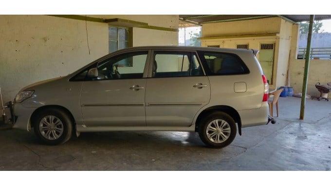 Toyota Innova 2.5 G 2013