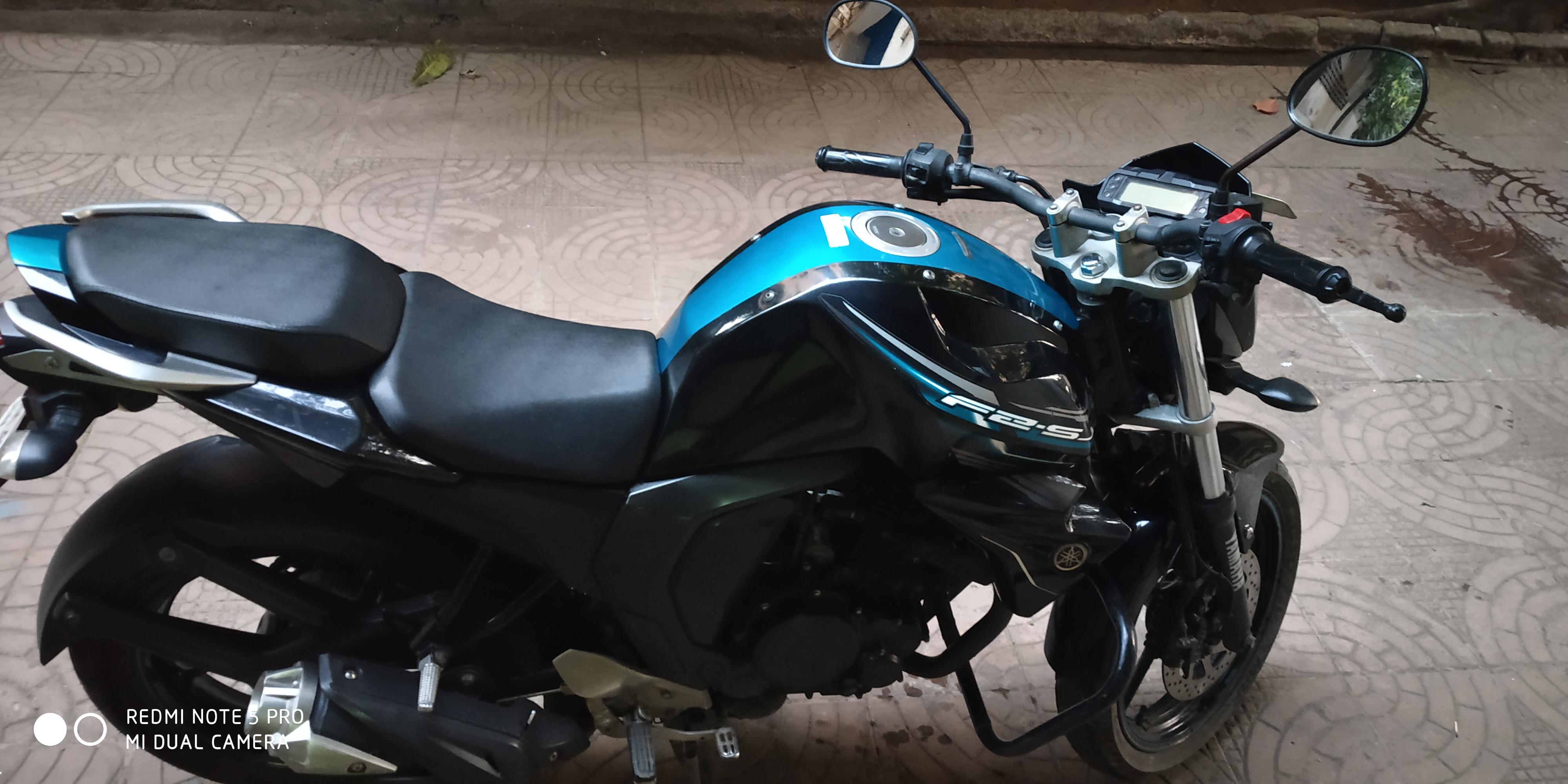 fz two wheeler price