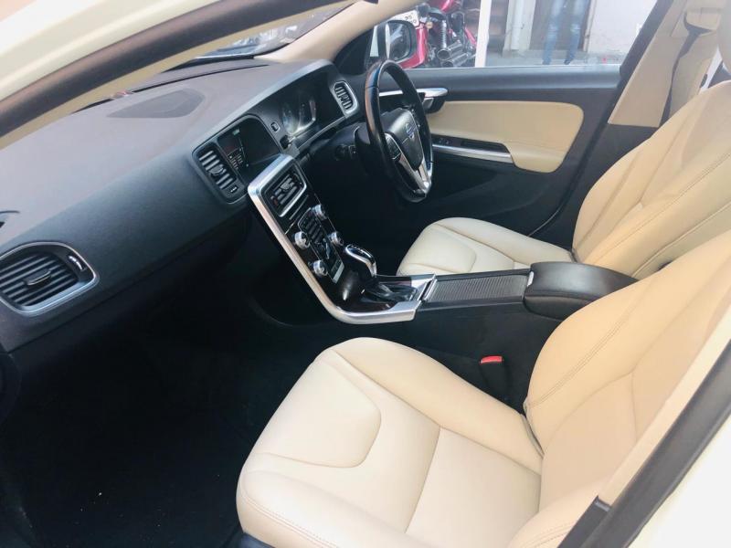 Volvo S60 Kinetic D4 2014