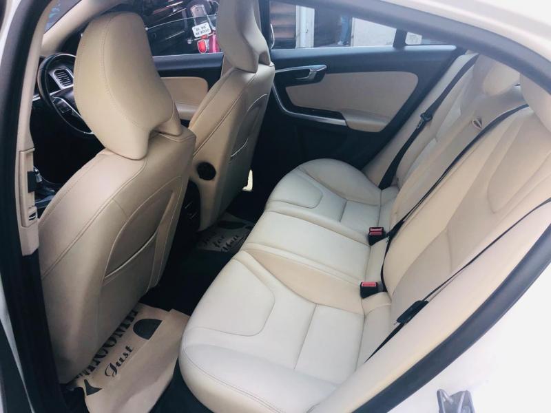 Volvo S60 Kinetic D4 2014