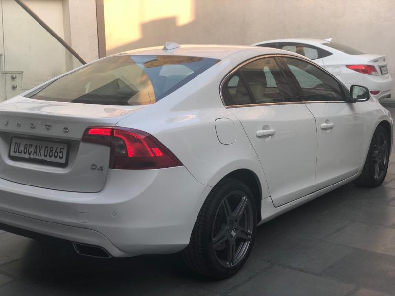 Volvo S60 Kinetic D4 2014
