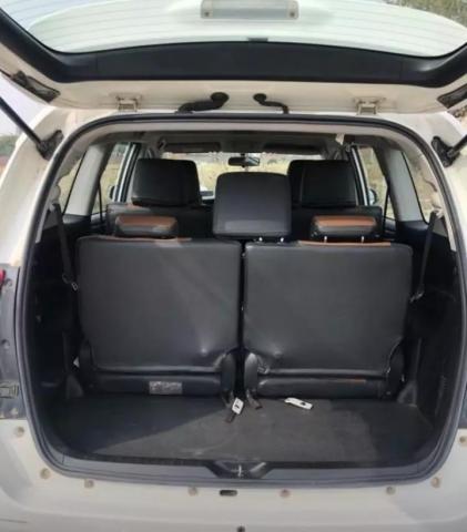 Toyota Innova Crysta 2.8 G 7 Seater 2016