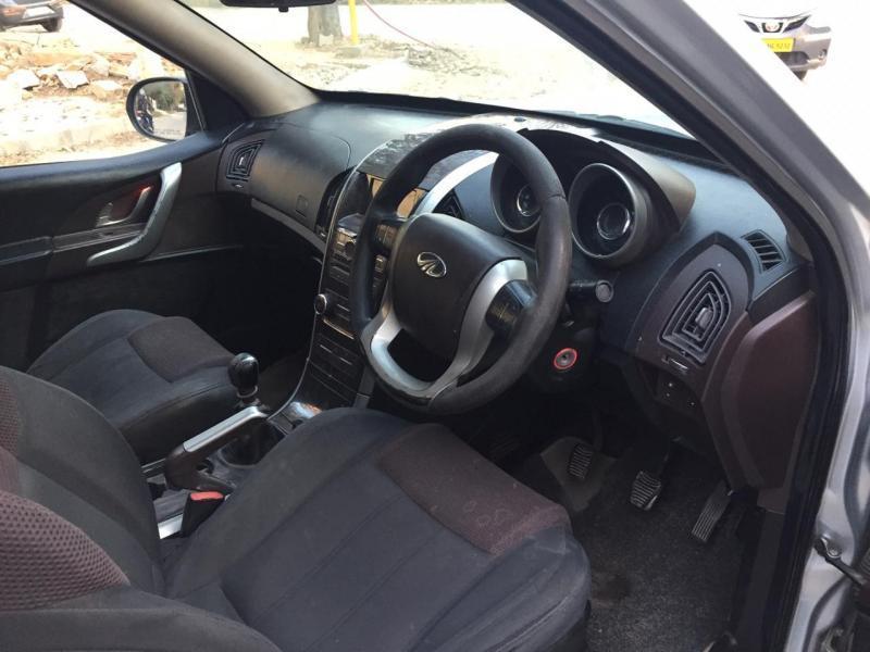 Mahindra XUV500 W8 4X4 2015