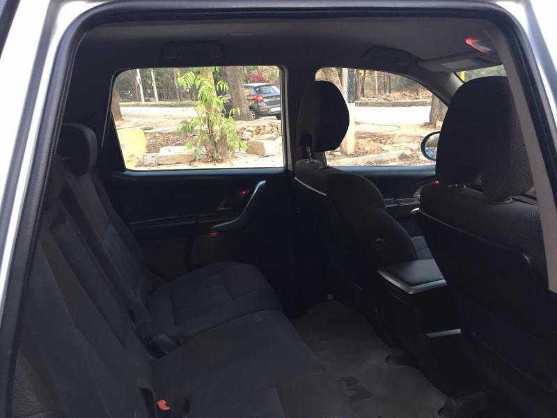 Mahindra XUV500 W8 4X4 2015