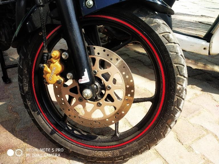 Suzuki Gixxer SF 150cc Special MOTOGP Edition Rear Disc 2017