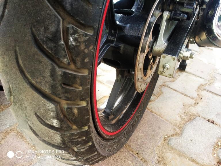 Suzuki Gixxer SF 150cc Special MOTOGP Edition Rear Disc 2017