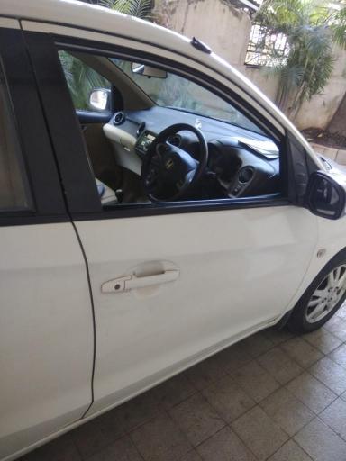 Honda Brio V MT 2012