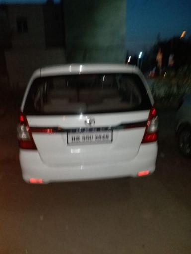 Toyota Innova 2.5 ZX 7 STR BS IV 2014