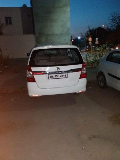 Toyota Innova 2.5 ZX 7 STR BS IV 2014