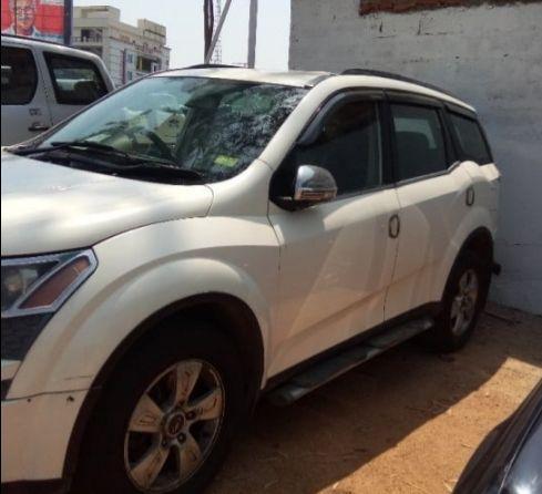 Mahindra XUV500 W8 2014