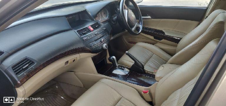 Honda Accord 2.4 AT 2009