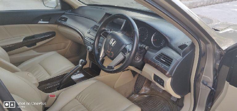 Honda Accord 2.4 AT 2009
