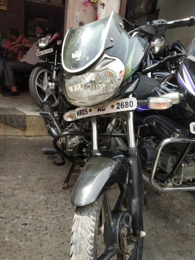 Bajaj Discover 125cc 2011