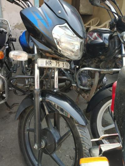 Bajaj Discover 125cc 2013