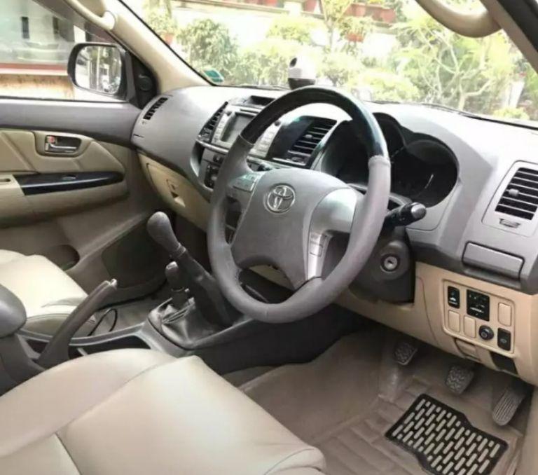 Toyota Fortuner 3.0 4X2 AT 2012
