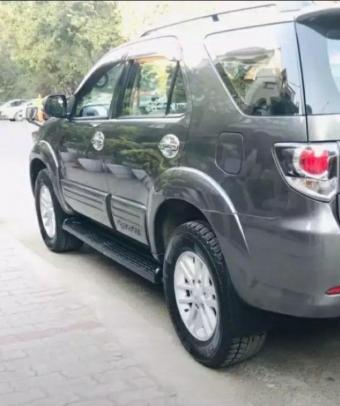 Toyota Fortuner 3.0 4X2 AT 2012