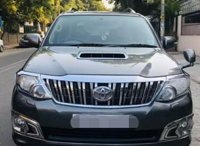 Toyota Fortuner 3.0 4X2 AT 2012