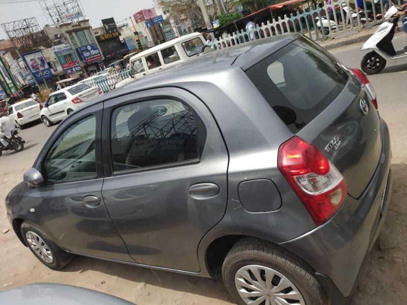 Toyota Etios Liva GD 2013
