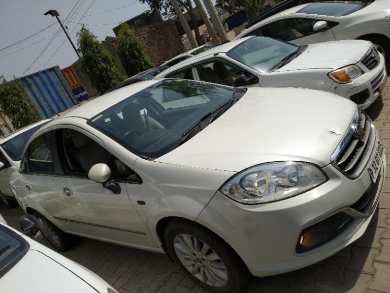 Fiat Linea Emotion 1.3 2015