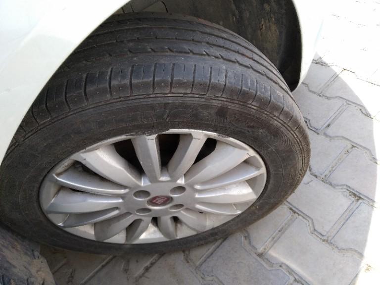 Fiat Linea Emotion 1.3 2015