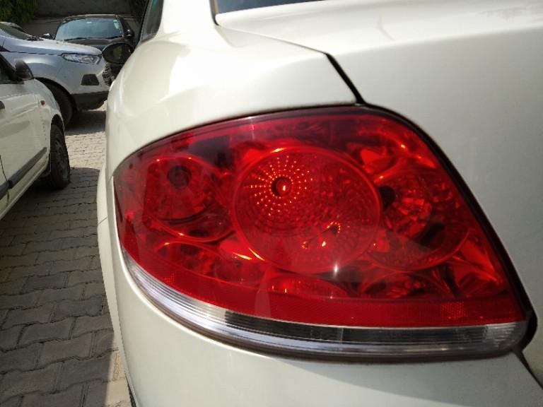 Fiat Linea Emotion 1.3 2015