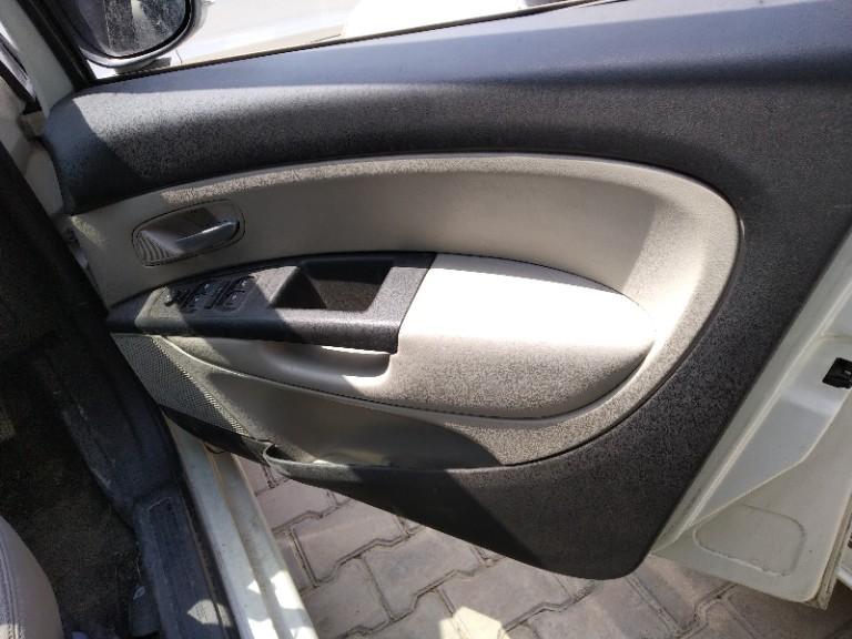 Fiat Linea Emotion 1.3 2015