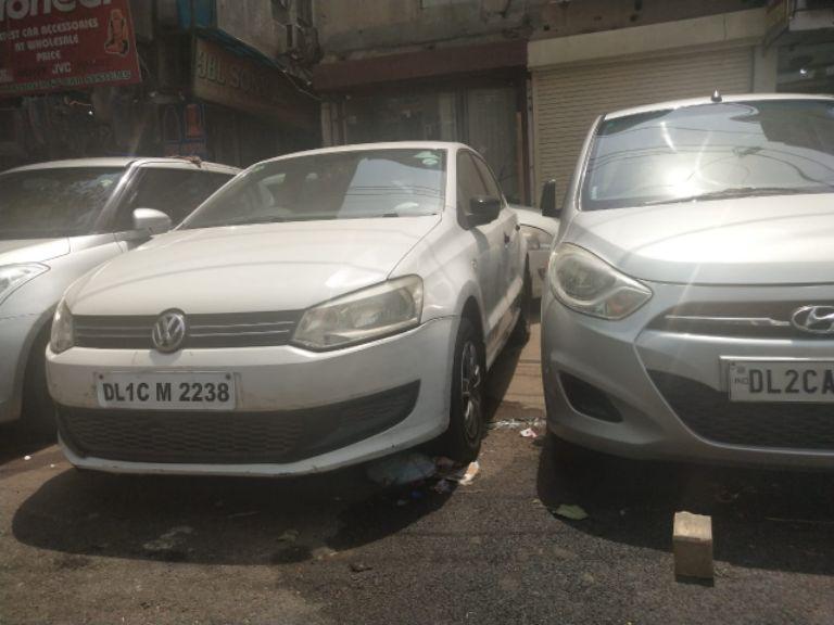 Volkswagen polo Trendline 1.2L (D) 2010