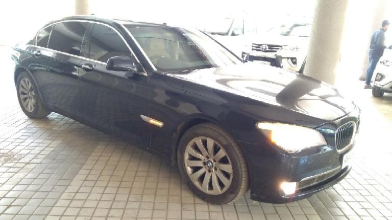 BMW 7 Series 740Li 2010