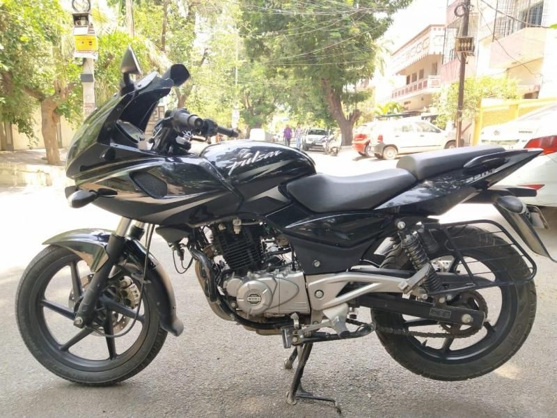 Used Bajaj Pulsar 220cc 2015 Model (PID-1417725979) Bike for Sale in ...