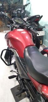 Honda CB Hornet 160R CBS 2016