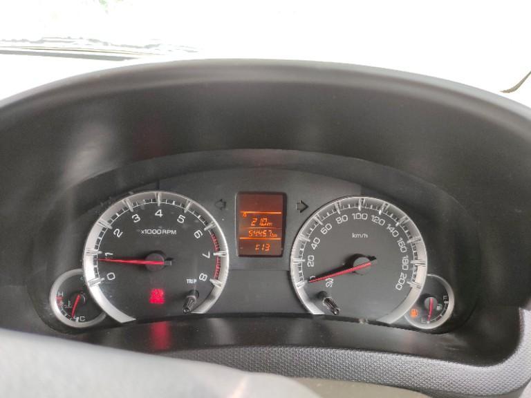 Maruti Suzuki Swift VXi 2015