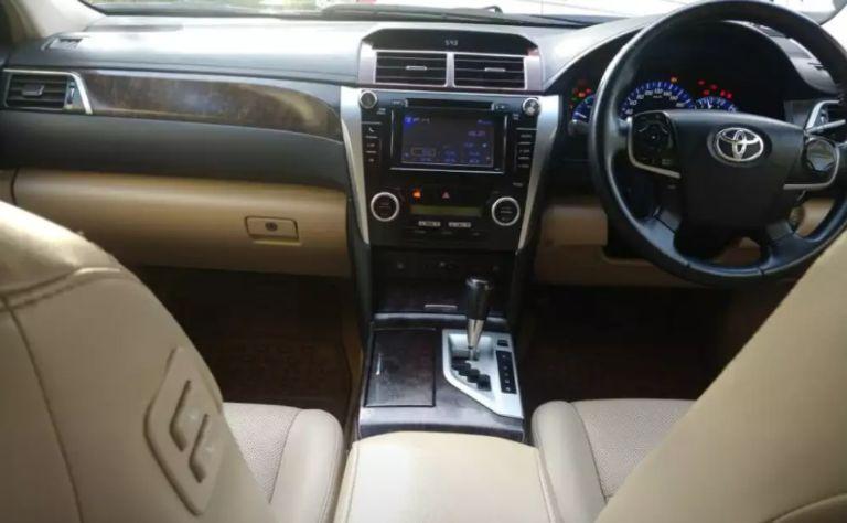 Toyota Camry Hybrid 2014