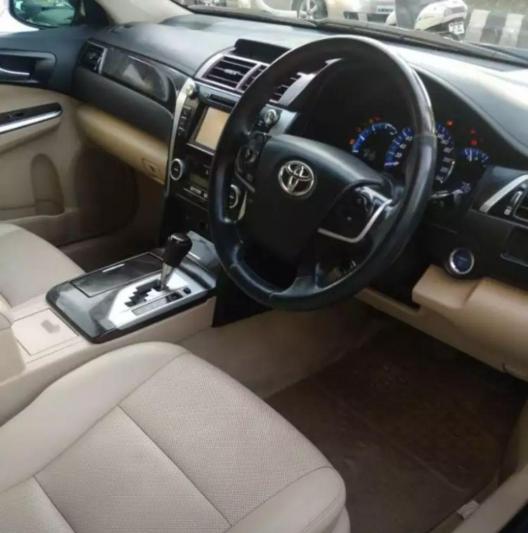 Toyota Camry Hybrid 2014
