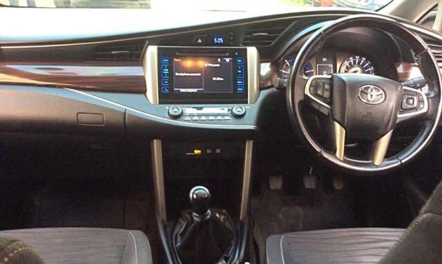 Toyota Innova Crysta 2.4 ZX 7 STR 2017