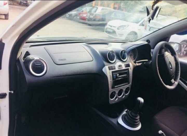 Ford Figo 1.4 TDCI TITANIUM 2012