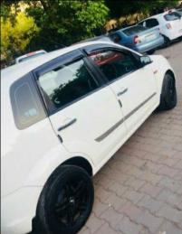 Ford Figo 1.4 TDCI TITANIUM 2012