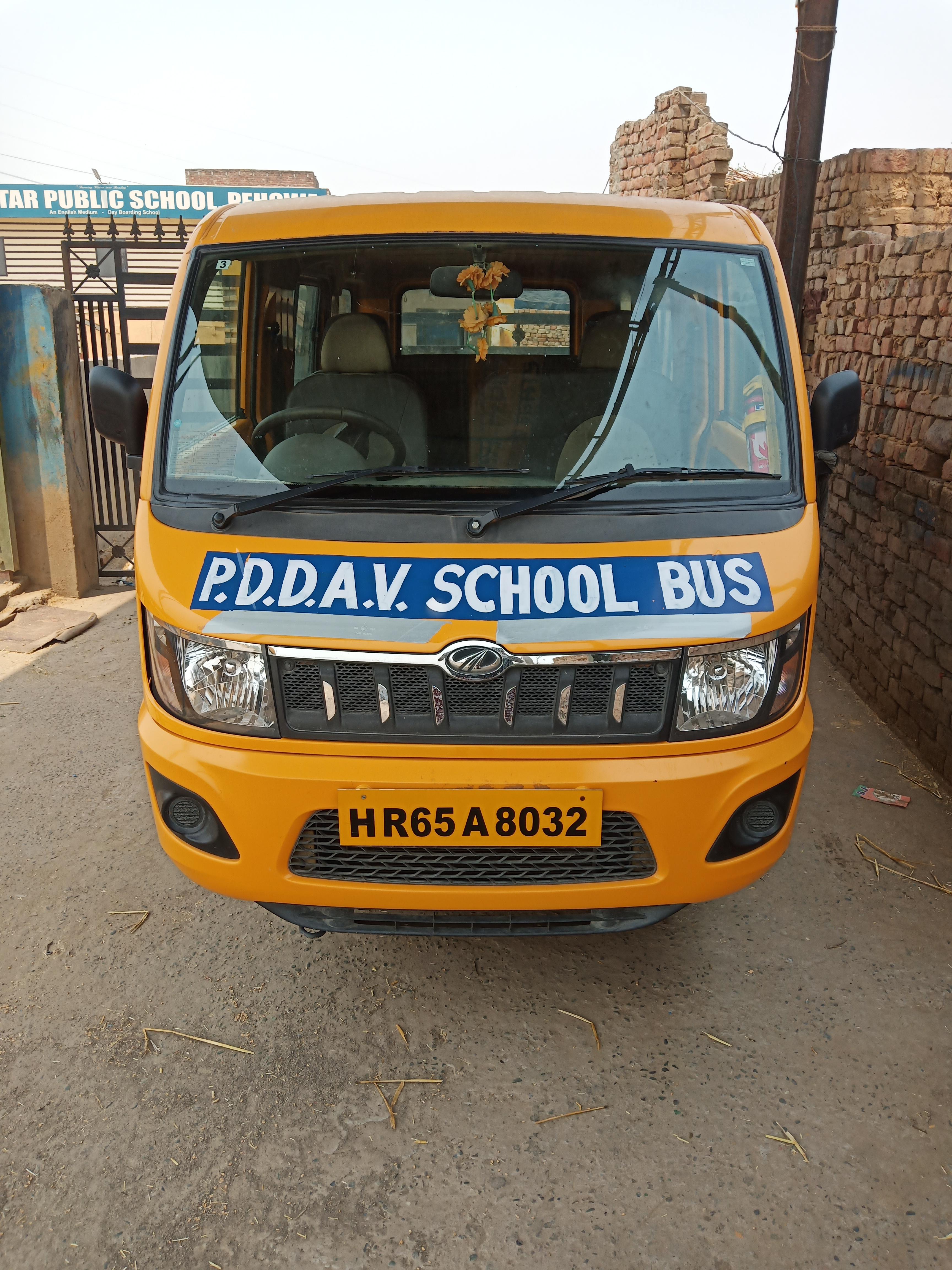 mahindra supro mini van vx price