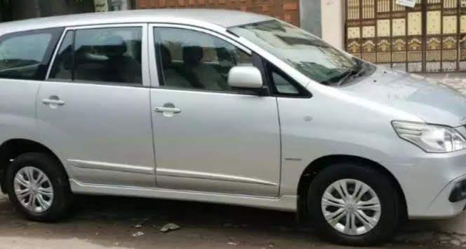 Toyota Innova 2.5 ZX 7 STR BS IV 2015