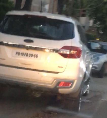 Ford Endeavour Titanium 3.2 4x4 AT 2018