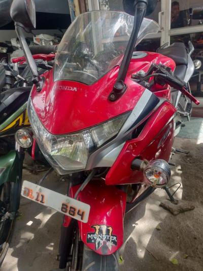 Honda CBR 250R 2011