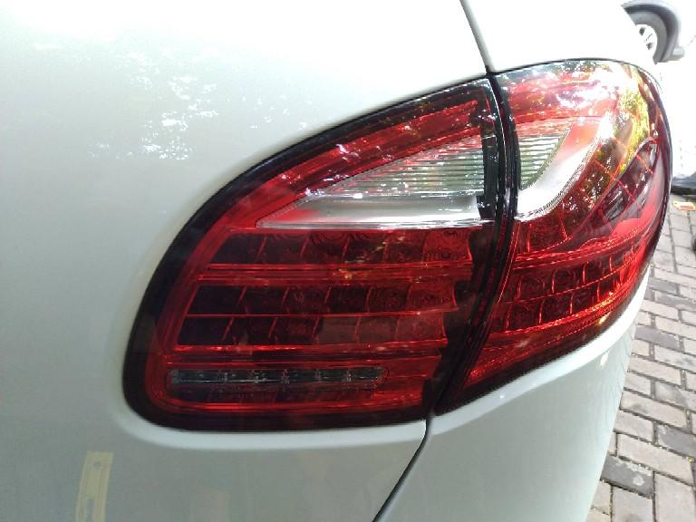 Porsche Cayenne Diesel 2011