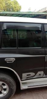 Mitsubishi Pajero SFX 2.8 2011