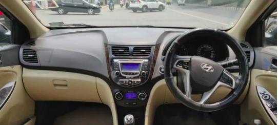 Hyundai Verna 1.6 VTVT SX (O) 2011