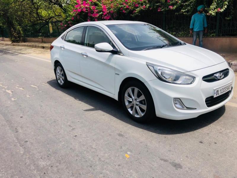 Hyundai Verna 1.6 SX VTVT AT 2013