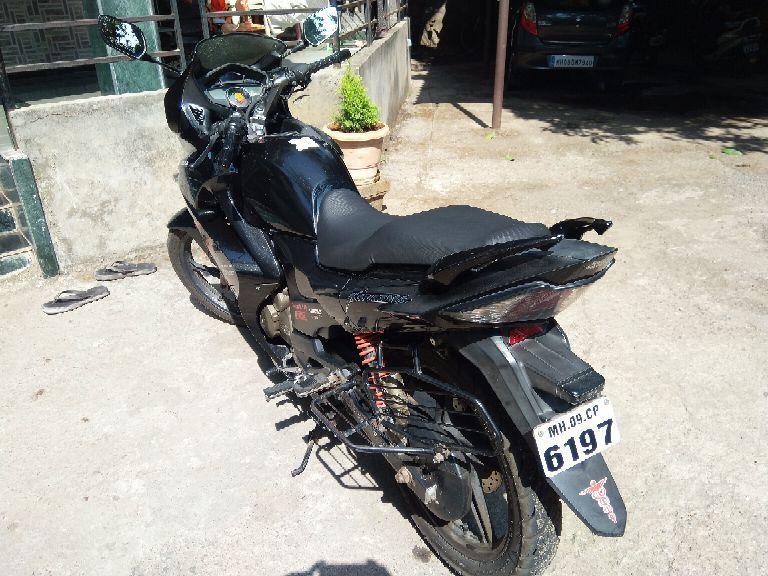 karizma zmr 223cc bike price