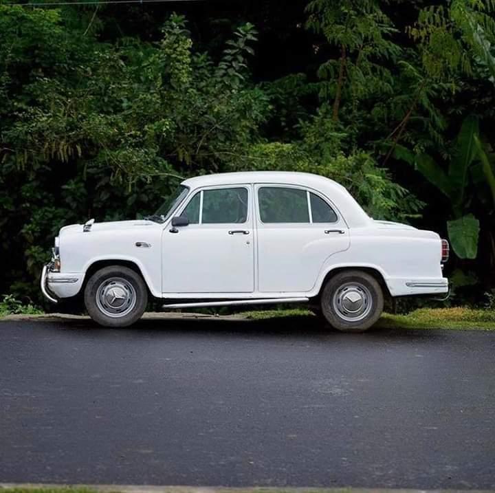 Used HM Ambassador CLASSIC 1800 ISZ MPFI AC 2011 Model (PID1417892579